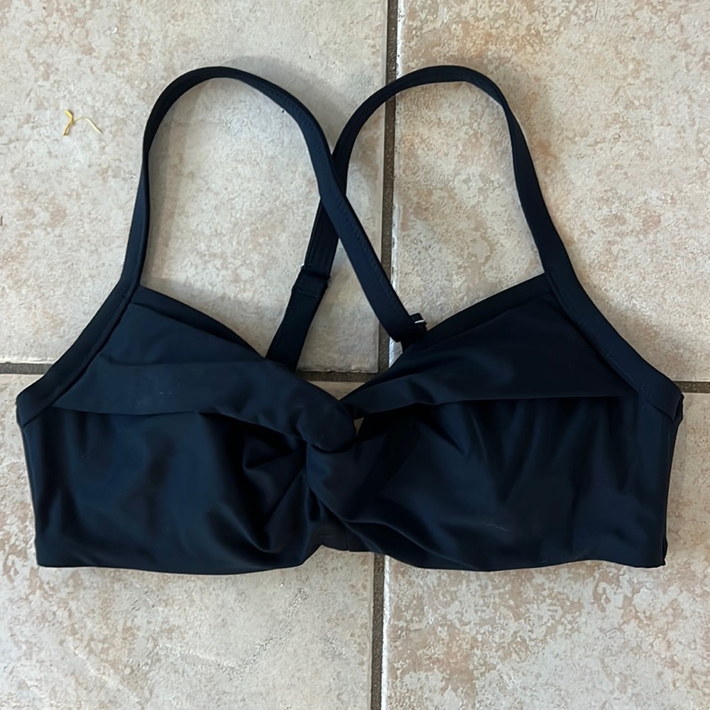 Athleta Twisted Front Bikini Top Black Adjustable Straps, Sz 32B/C